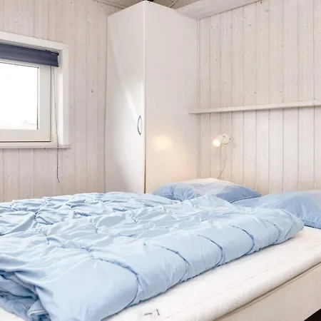 Two-bedroom In Kalundborg 2 *